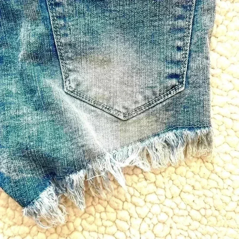 Altar’d State Bleached‎ Faded Distressed Frayed Denim Cheeky Shorts Size 24